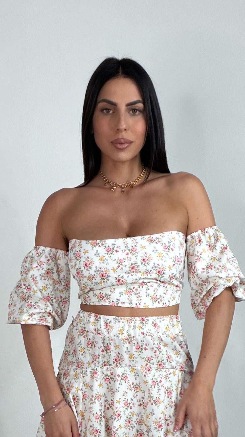 TOP con maniche cucite fiori