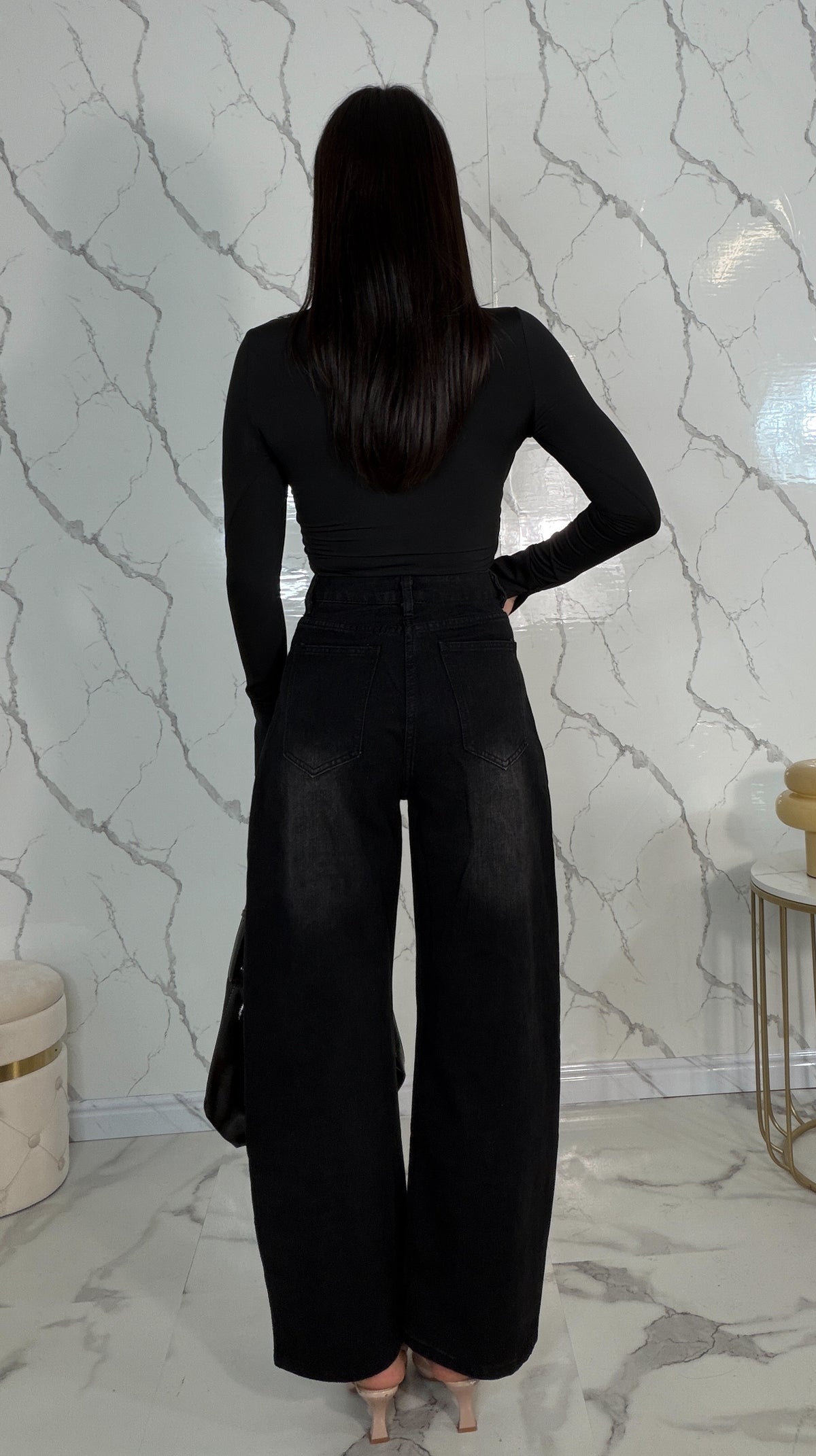 Maglia crop con nodino centrale - NERO