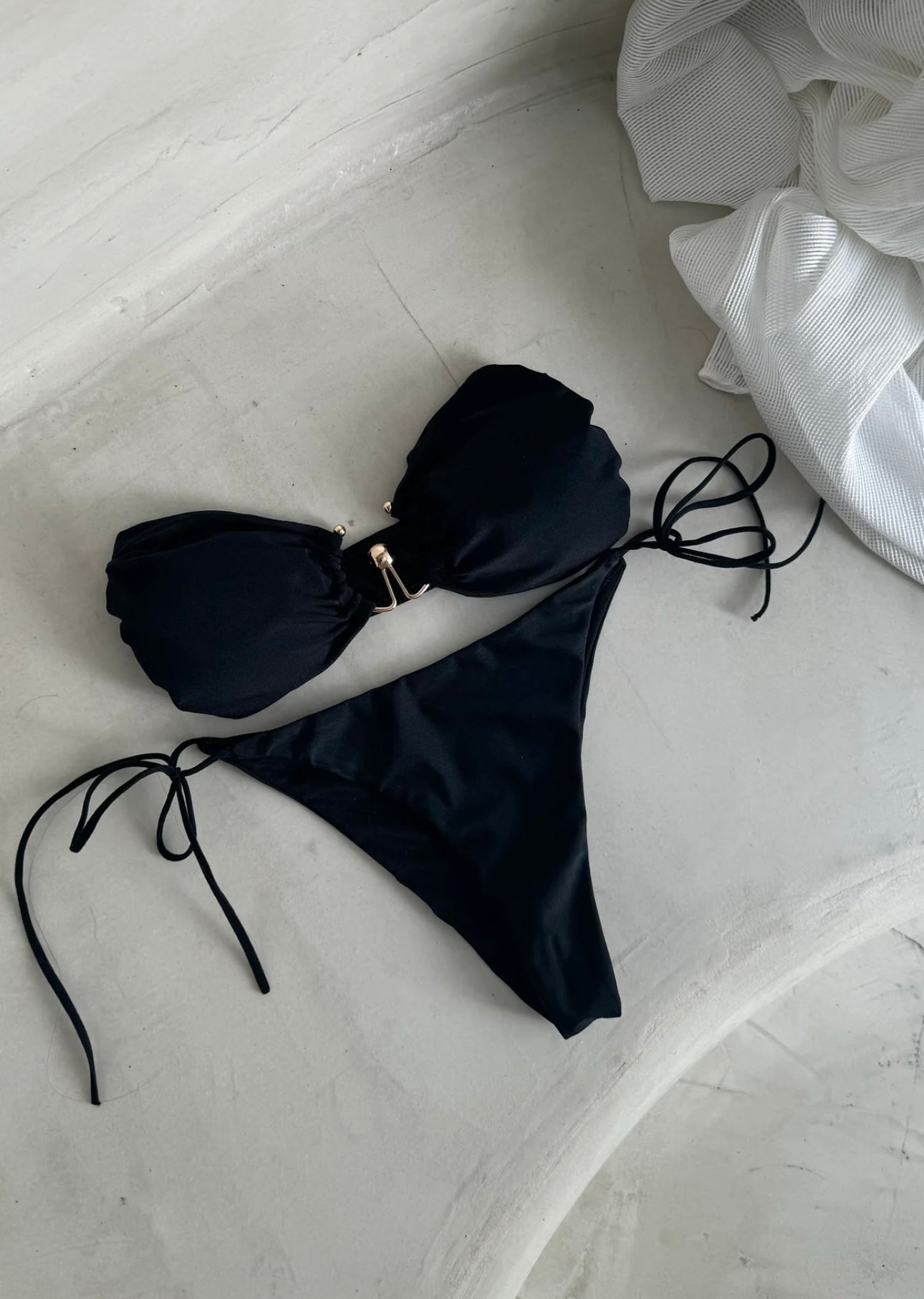 BEACHWEAR
