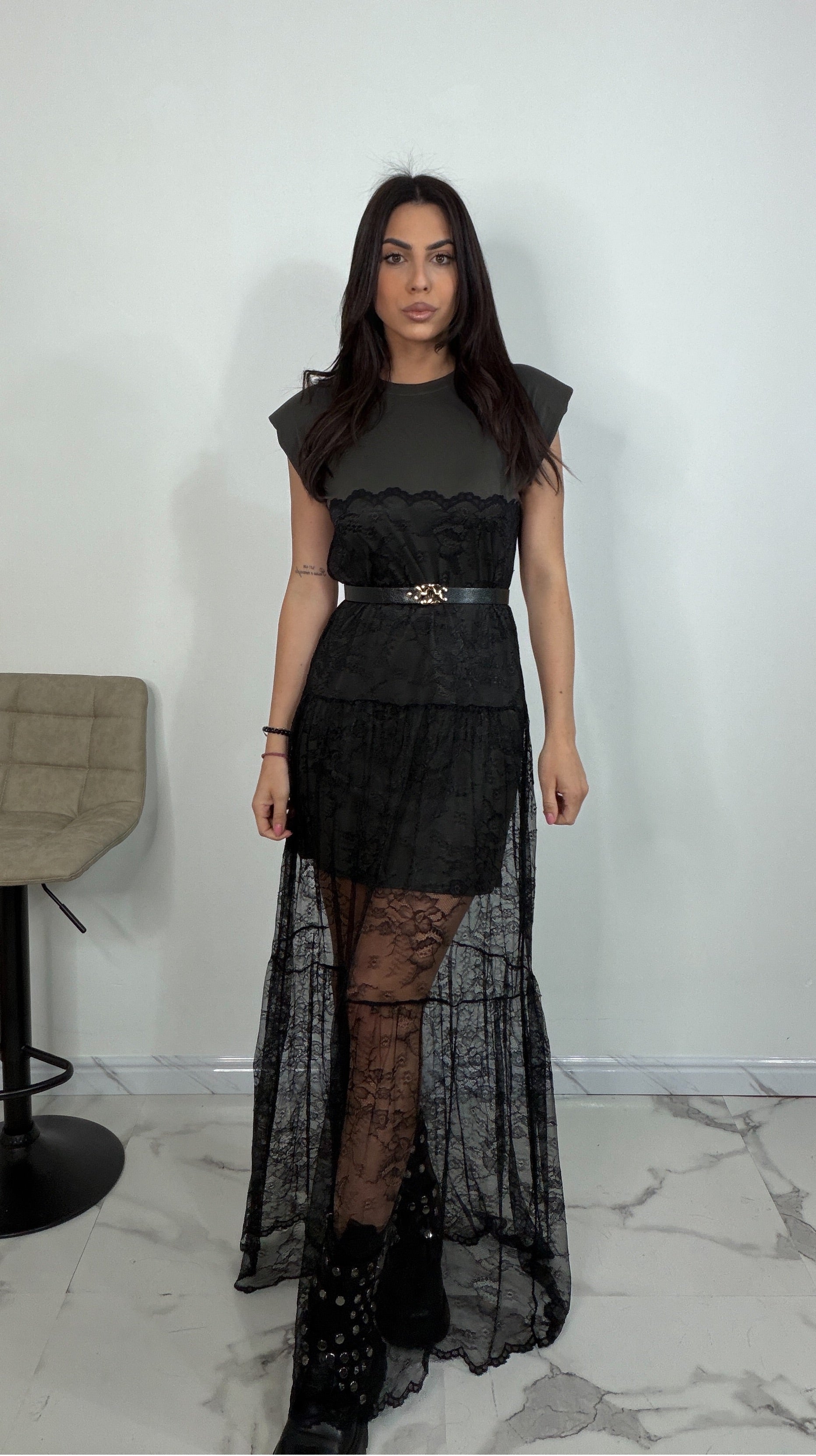 Abito con pizzo e cintura - Aspen
