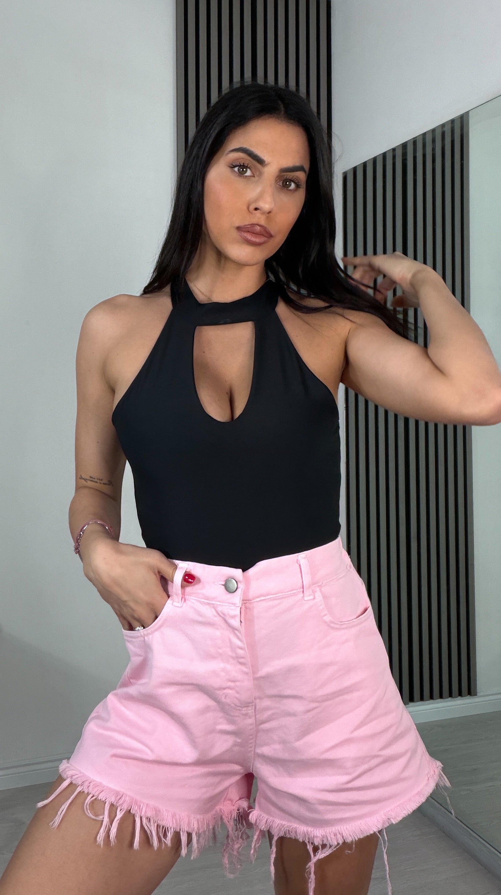 Shorts denim sfrangiato