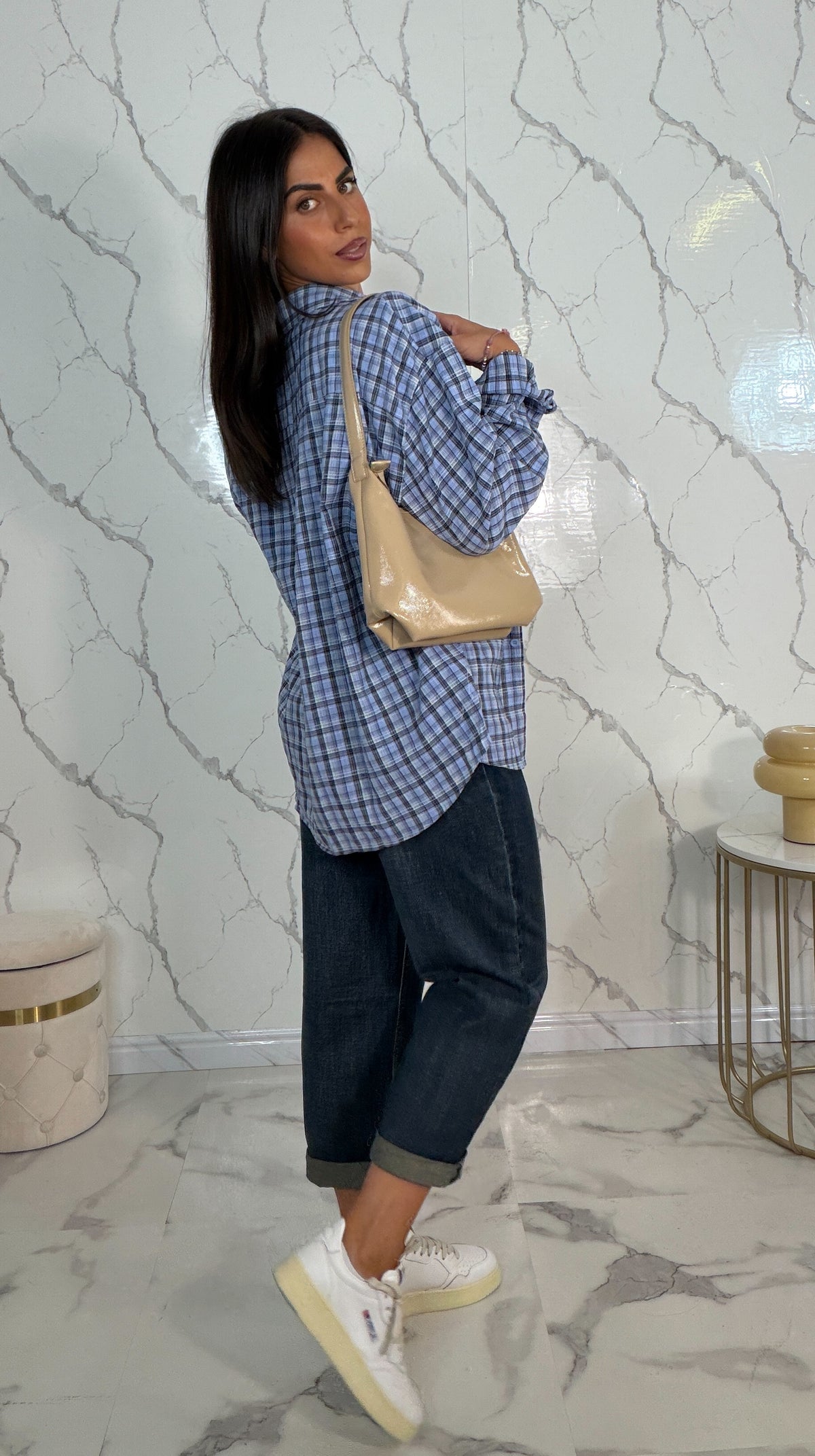 Twinset: top crop + camicia oversize a quadri